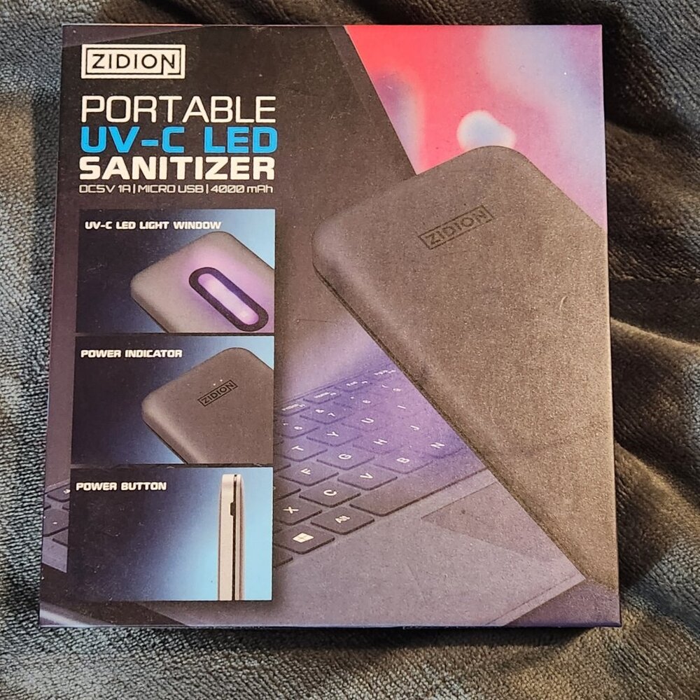 Universal Power Bank/Cell Phone Charger with Sanitizing LED UV Light